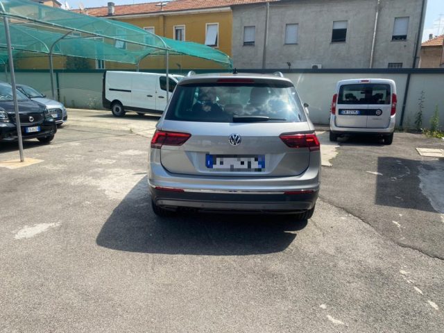 VOLKSWAGEN Tiguan 2.0 TDI SCR DSG 4MOTION Executive BMT Immagine 3