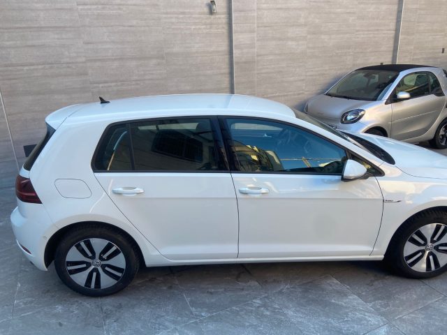 VOLKSWAGEN e-Golf 136 CV PARI AL NUOVO Immagine 4