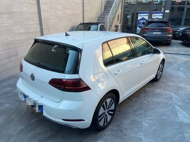 VOLKSWAGEN e-Golf 136 CV PARI AL NUOVO Immagine 3