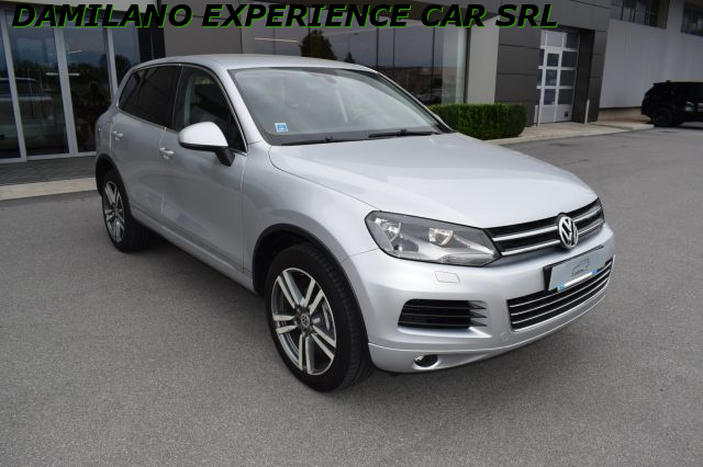 VOLKSWAGEN Touareg 3.0 TDI 245 CV tiptronic BlueMotion Immagine 2