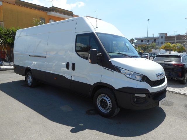 IVECO Daily DAILY 35S14SV 2.3HPT PLM-TM Furgone Blue Power Immagine 2