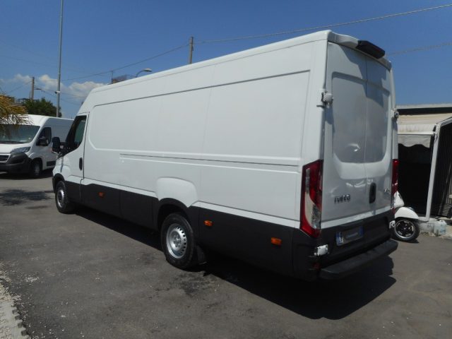 IVECO Daily DAILY 35S14SV 2.3HPT PLM-TM Furgone Blue Power Immagine 4