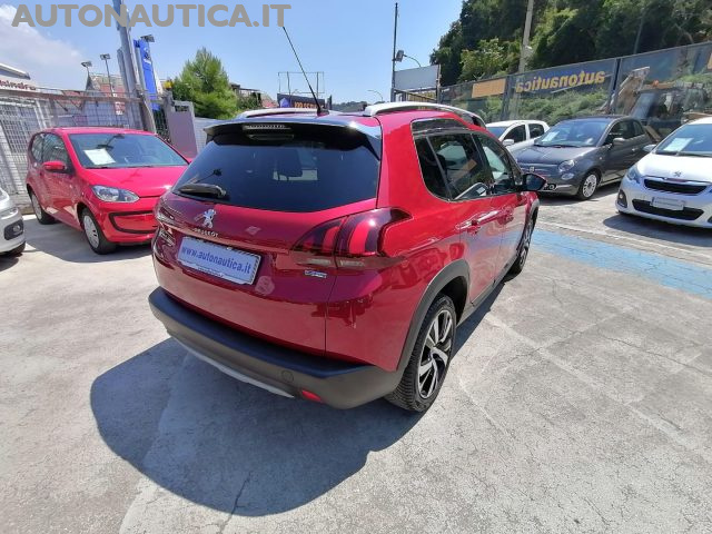 PEUGEOT 2008 PURETECH TURBO 110cv S&S 5 PORTE ALLURE Immagine 3