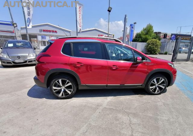 PEUGEOT 2008 PURETECH TURBO 110cv S&S 5 PORTE ALLURE Immagine 4