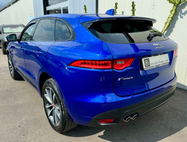 JAGUAR F-Pace 2.0 D 180 CV aut. R-Sport Immagine 1