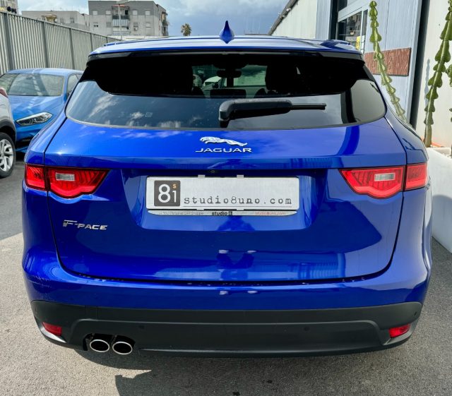 JAGUAR F-Pace 2.0 D 180 CV aut. R-Sport Immagine 2