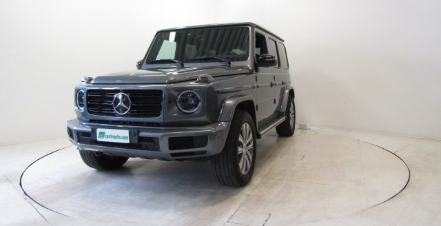 MERCEDES-BENZ G 400 d 3.0 D S.W. Premium *GANCIO TRAINO*TETTO APRI* Immagine 2