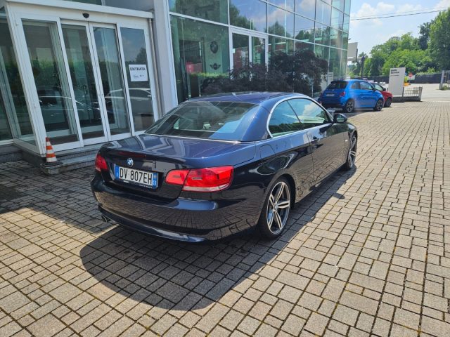 BMW 320 d cat Cabrio Futura Immagine 4