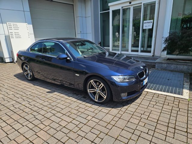 BMW 320 d cat Cabrio Futura Immagine 1