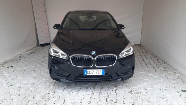 BMW 225 xe Active Tourer iPerformance Business aut. Immagine 1