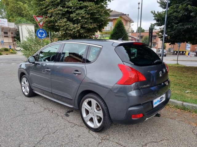 PEUGEOT 3008 1.6 HDi 110CV cambio robotizzato Premium Immagine 2