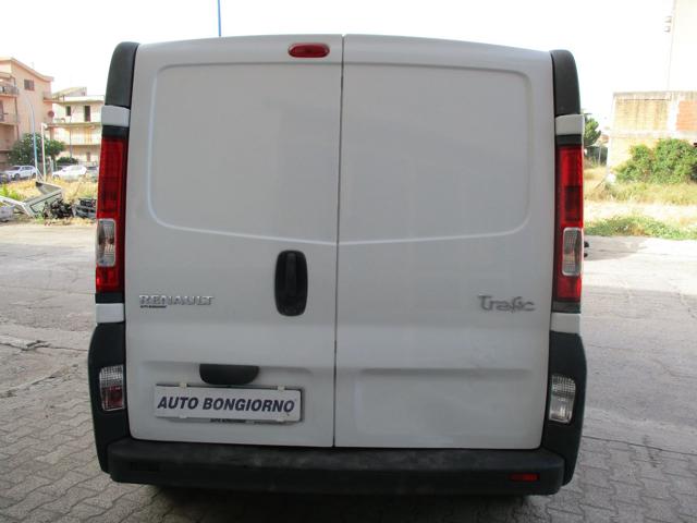 RENAULT Trafic 2.0 dCi L1H1 FURGONATO automatico Immagine 4