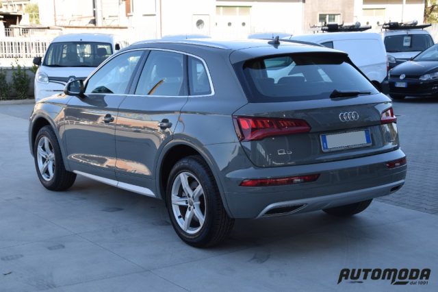 AUDI Q5 2.0tdi Sport quattro S-tronic Immagine 3