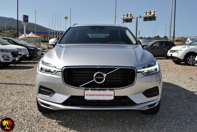 VOLVO XC60 B4 (d) AWD Geartronic Momentum Immagine 3