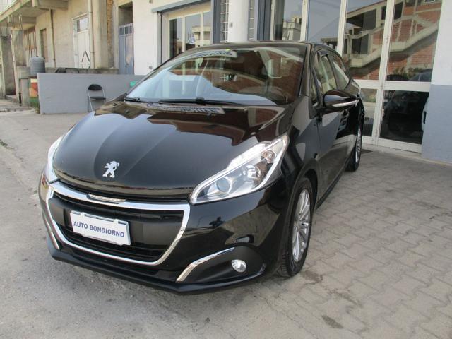 PEUGEOT 208 PureTech  5 porte Allure Immagine 2