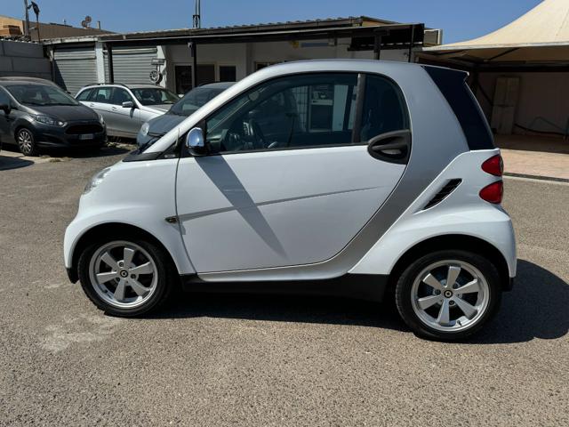 SMART ForTwo 1000 52 kW coupé pulse Immagine 2