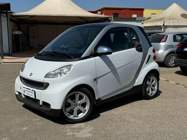 SMART ForTwo 1000 52 kW coupé pulse Immagine 1