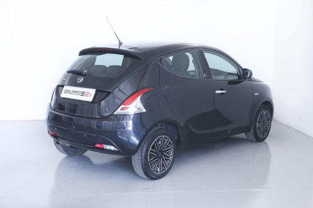 LANCIA Ypsilon 1.2 69 CV 5 porte GPL Ecochic Gold Immagine 4