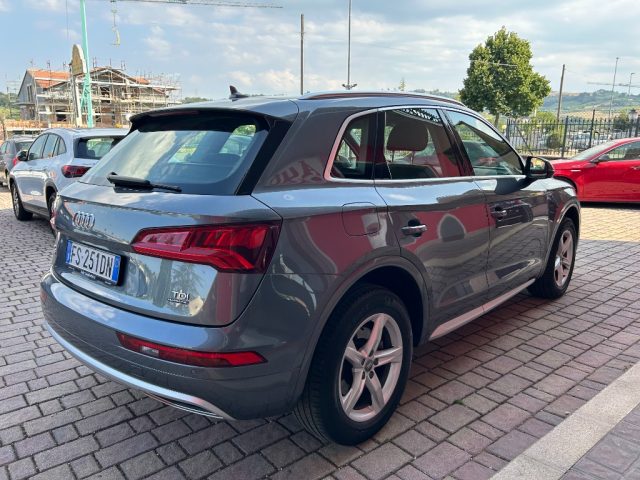 AUDI Q5 2.0 TDI 190 CV quattro S tronic Business Sport Immagine 2