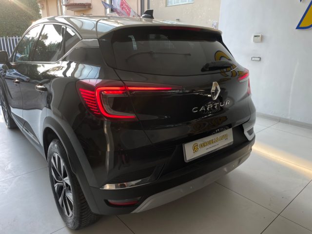 RENAULT Captur TCe 90 CV Techno full optional da ?199,00 mensili Immagine 4