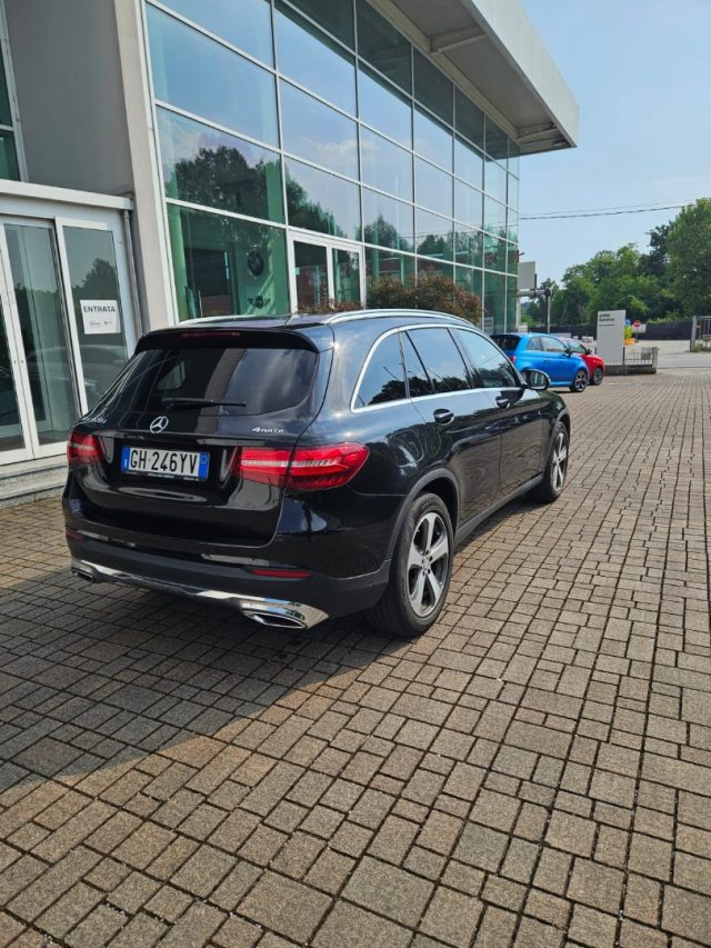 MERCEDES-BENZ GLC 220 d 4Matic Immagine 4