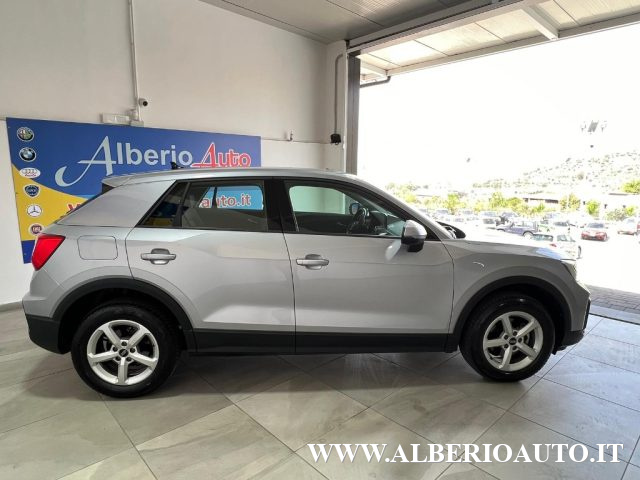 AUDI Q2 30 TDI Business Immagine 1