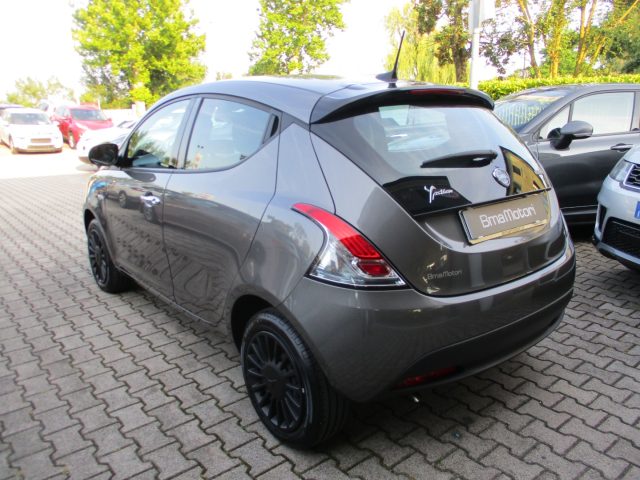 LANCIA Ypsilon 1.0 FireFly 5p S&S Hybrid Silver - PRONTA CONSEGNA Immagine 2