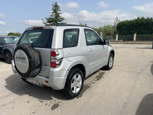 SUZUKI Grand Vitara 1.9 DDiS 3 porte Immagine 4