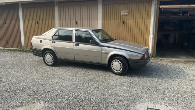 ALFA ROMEO 75 1.6 Immagine 0