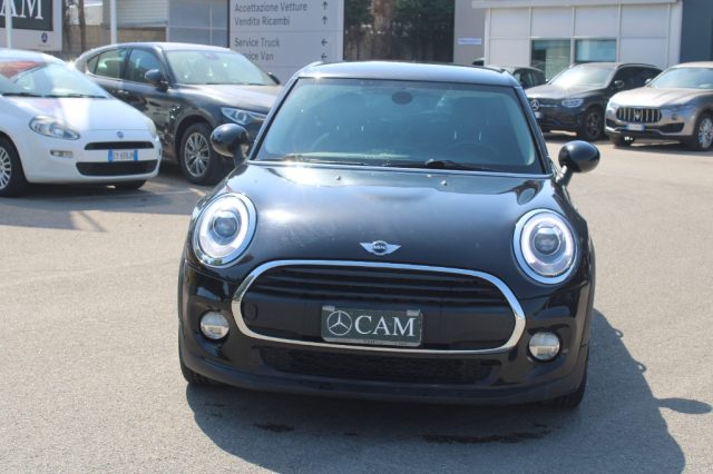 MINI One 1.5 One D Business 5 porte Immagine 0