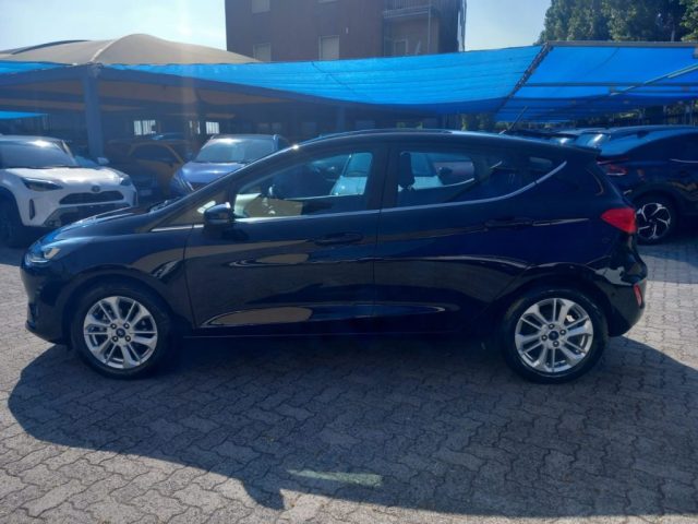 FORD Fiesta 1.1 75 CV 5 porte Titanium con Retrocamera Immagine 2