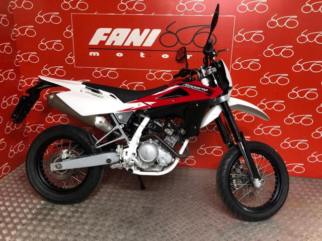 HUSQVARNA SMR 125 . Immagine 0