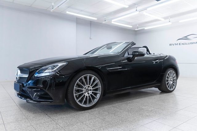 MERCEDES-BENZ SLC 300 AMG line / Designo Immagine 0