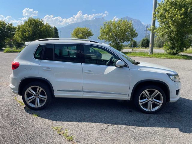 VOLKSWAGEN Tiguan 2.0 TDI 177CV 4MOT. DSG Business R-Line BMT Immagine 4