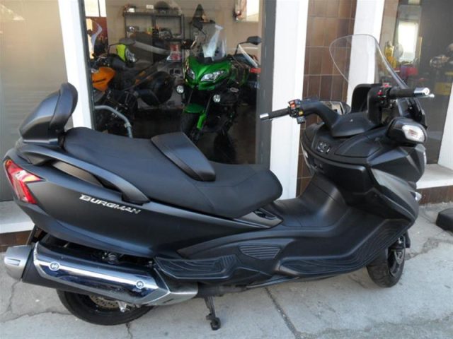 SUZUKI Burgman 650 Executive ABS Immagine 1