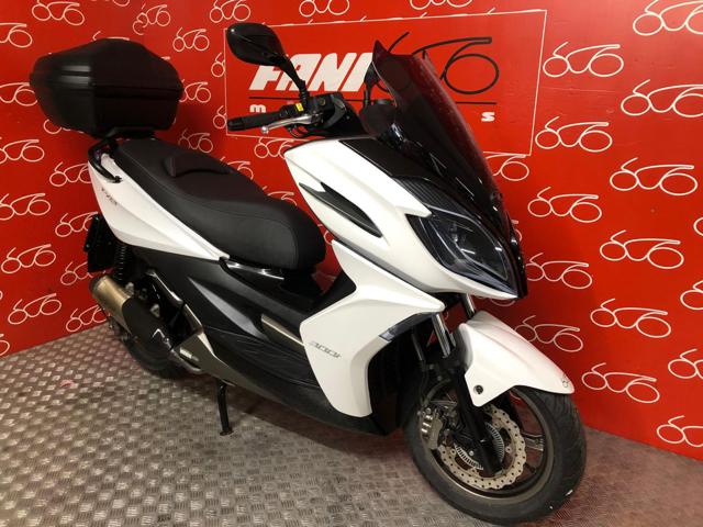 KYMCO K-Xct 300 ABS Immagine 1