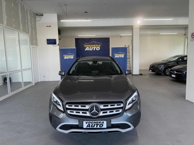 MERCEDES-BENZ GLA 180 d Automatic Business Extra Immagine 0