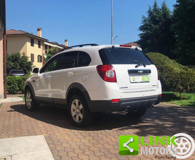 CHEVROLET Captiva 2.2 VCDi  16V 163CV LT 7 posti Immagine 2