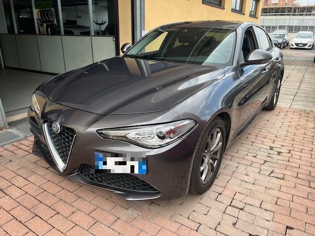 ALFA ROMEO Giulia 2.2 Turbodiesel 160 CV AT8 Business Immagine 0