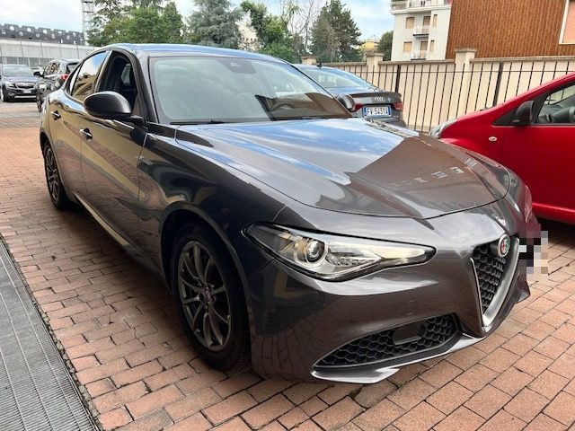 ALFA ROMEO Giulia 2.2 Turbodiesel 160 CV AT8 Business Immagine 2