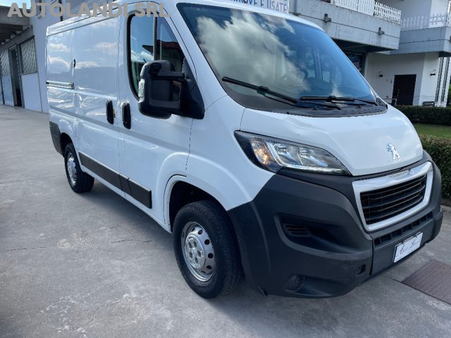 PEUGEOT Boxer 330 2.0 BlueHDi/130CV FAP PC-TN Combi Premium Immagine 1