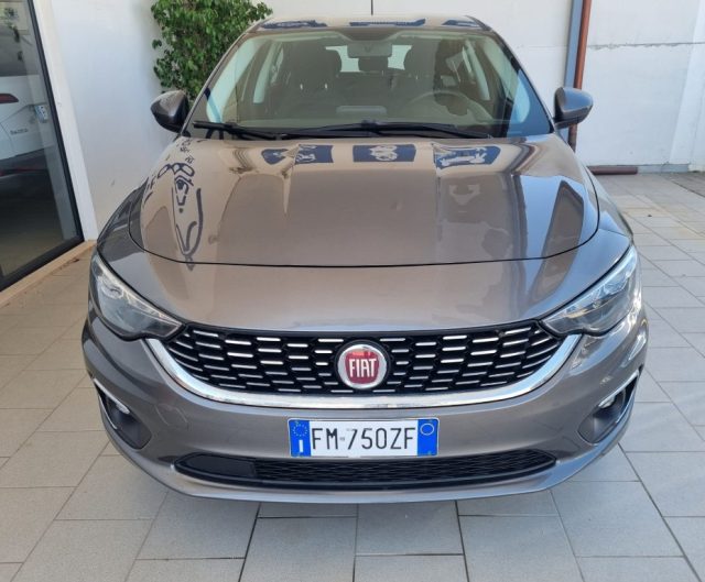 FIAT Tipo 1.6 Mjt S&S 5 porte Lounge Immagine 1