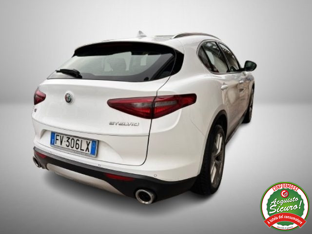 ALFA ROMEO Stelvio 2.2 Turbodiesel 190 CV AT8 Q4 Executive Immagine 3