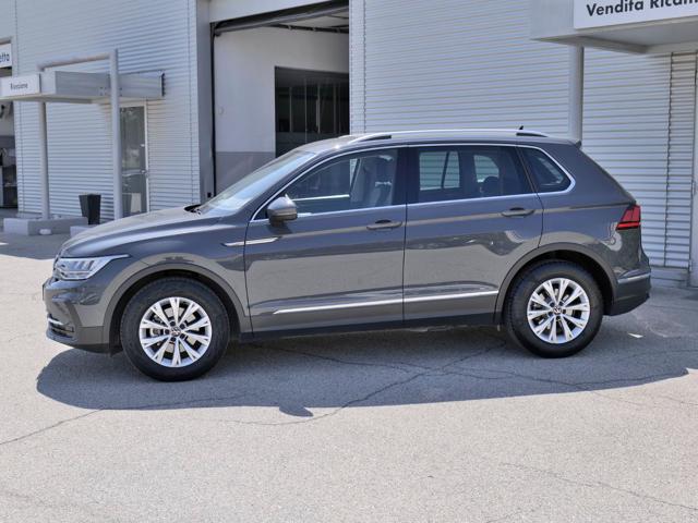 VOLKSWAGEN Tiguan 2.0 Tdi 150cv Life Dsg Immagine 1