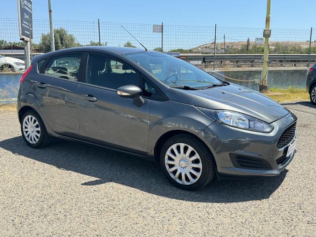 FORD Fiesta Plus 1.5 TDCi 75CV 5 porte Immagine 4