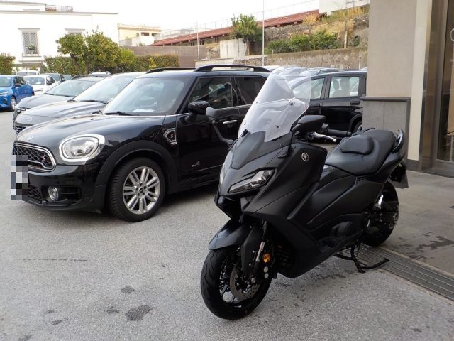 YAMAHA T-Max 560 Anno 2022 Immagine 1