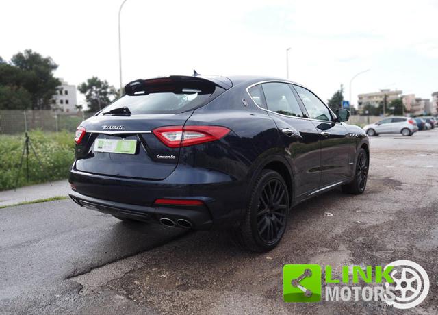 MASERATI Levante V6 AWD Gransport Immagine 1