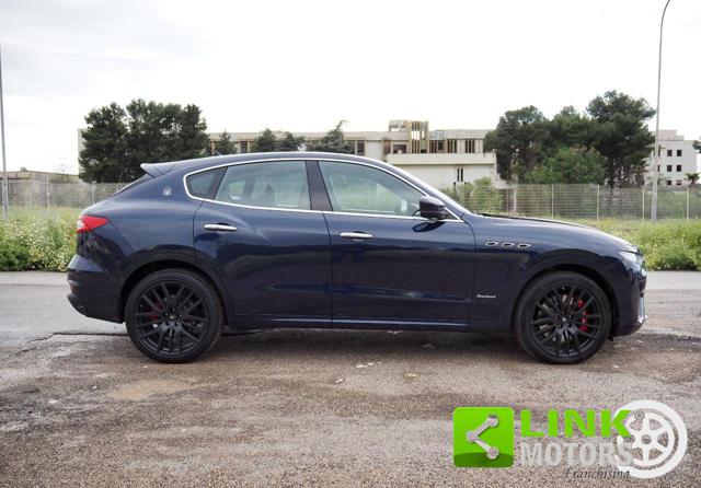 MASERATI Levante V6 AWD Gransport Immagine 2