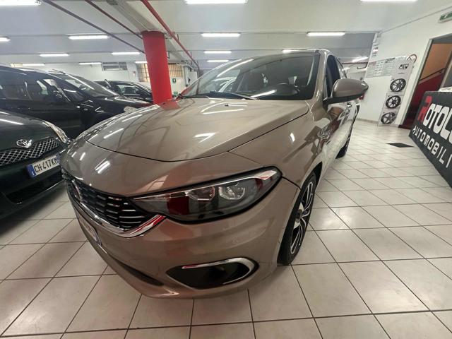 FIAT Tipo 1.4 T-Jet 120CV 5 porte Business Immagine 1