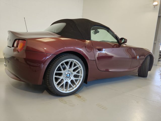 BMW Z4 2.5i cat Roadster hard top Immagine 3